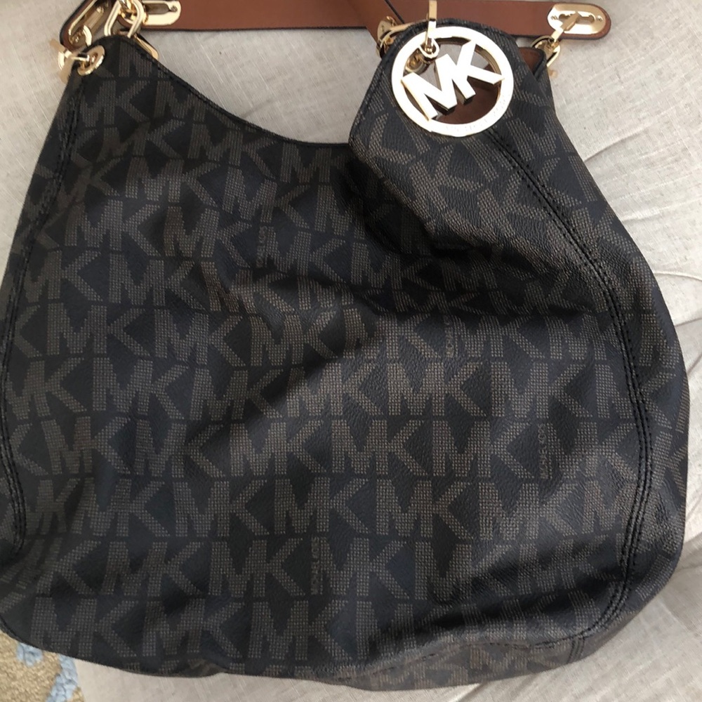 Michael Kors Fulton Large Shoulder Bag